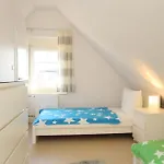 Duenenhaeuser Haus 3 *
